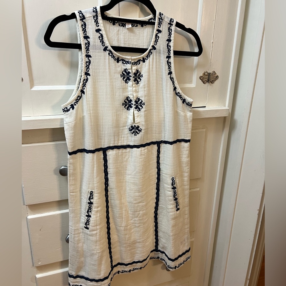 Ella Moss Sleeveless Mini Shift Dress white. Excellent condition.